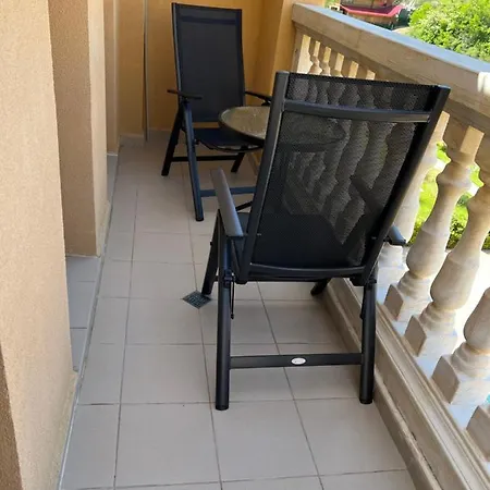 Astoria 5 In Elenite, 1 Bedroom Daire *